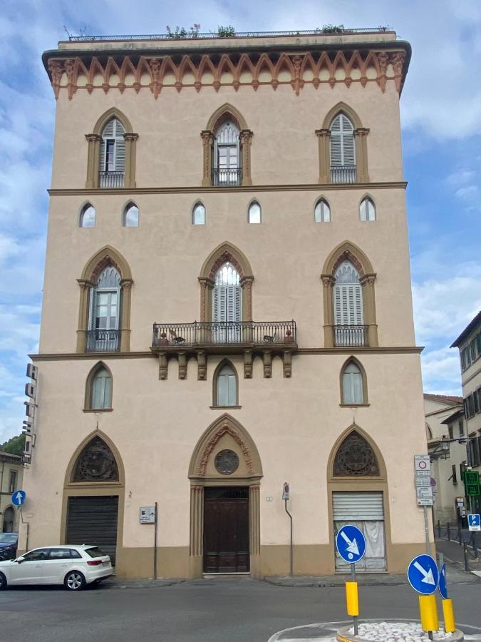 Palazzovilla Historic Building Luxury Suite Florencia Exterior foto